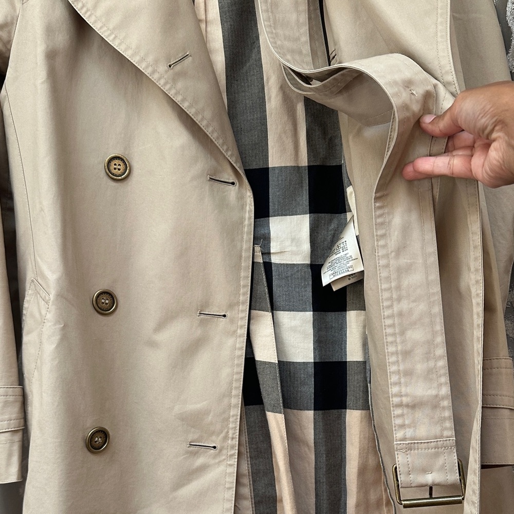Burberry Tan Double-Breasted Coat Size 6 - Picture 8 of 11